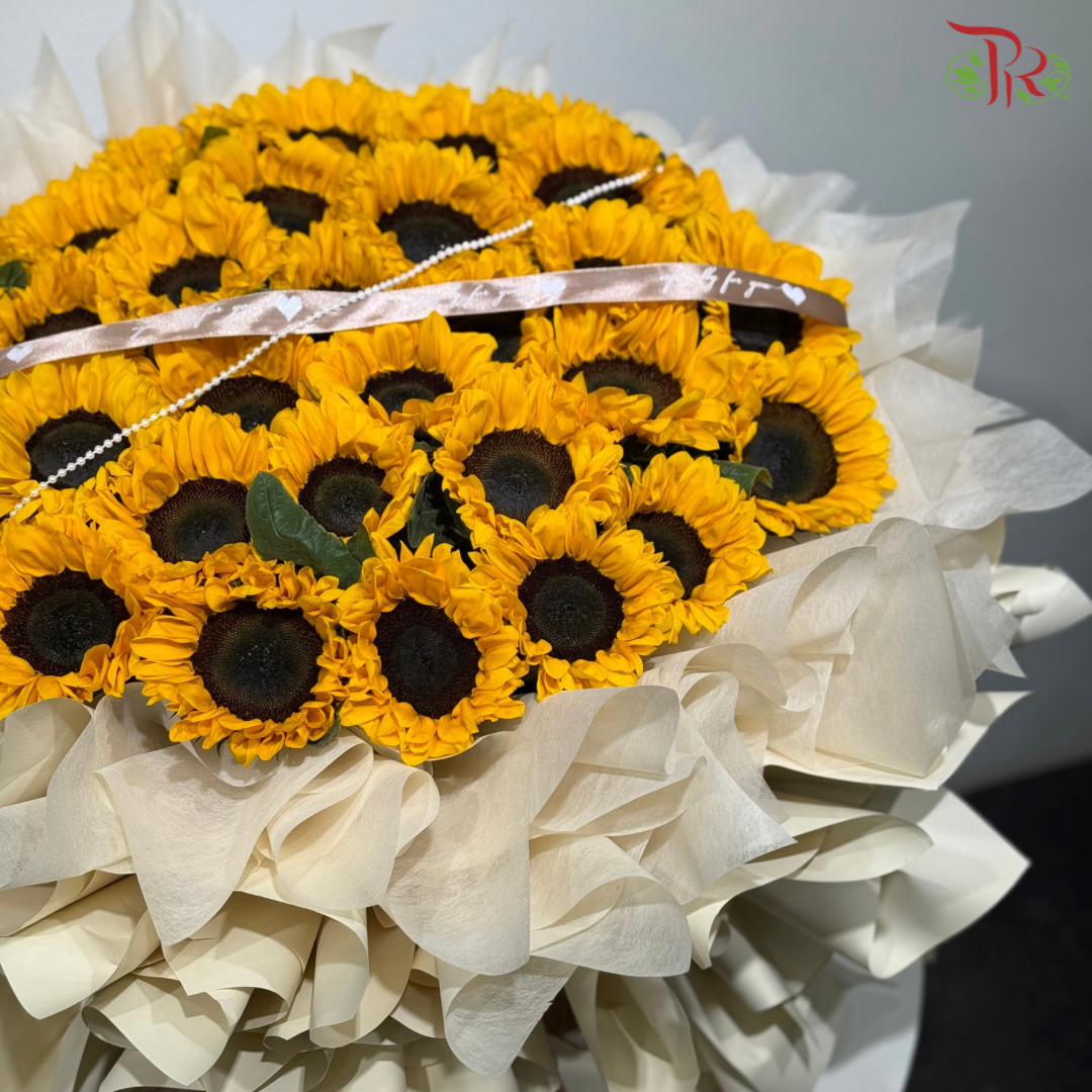 33 Sunflower Hand Bouquet (L size)