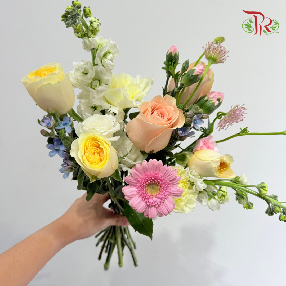 Signature Weekly Flower Bunch - Sunny Daydream (Medium Bunch)