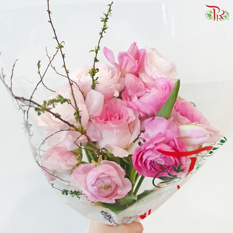 Signature Weekly Flower Bunch - Blush & Kisses (Medium Bunch)