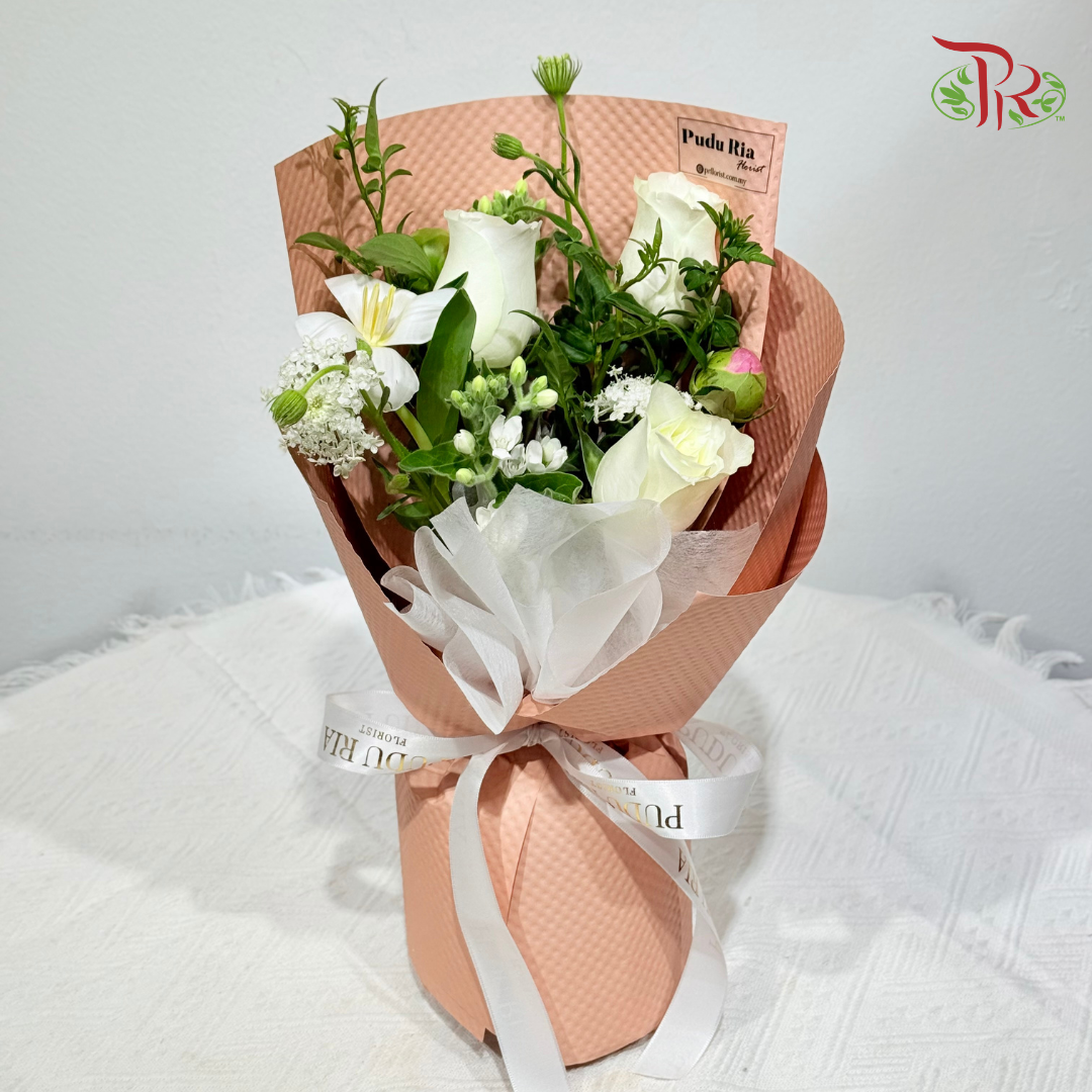 Signature Weekly Flower Bunch - Eternal Peony Romance (Medium Bunch)