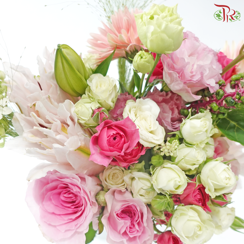 Signature Weekly Flower Bunch - Sweet Lily Essence  (Big Bunch)