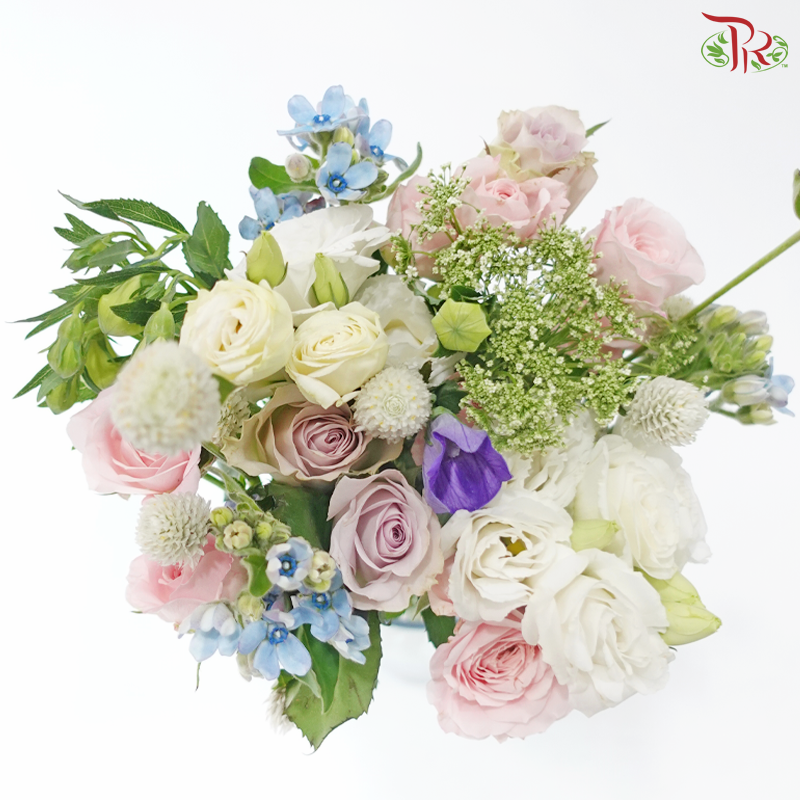 Signature Weekly Flower Bunch - Lilac Blush Melody (Medium Bunch)