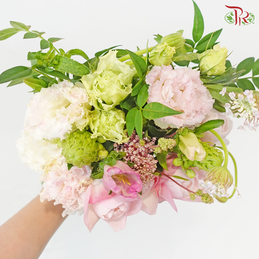 Signature Weekly Flower Bunch - Sweet Pink Rosette (Medium Bunch)