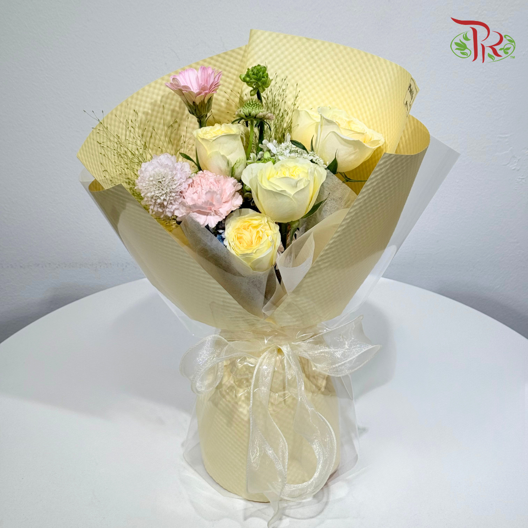 Signature Weekly Flower Bunch - Sunshine Baby Blooms (Medium Bunch)