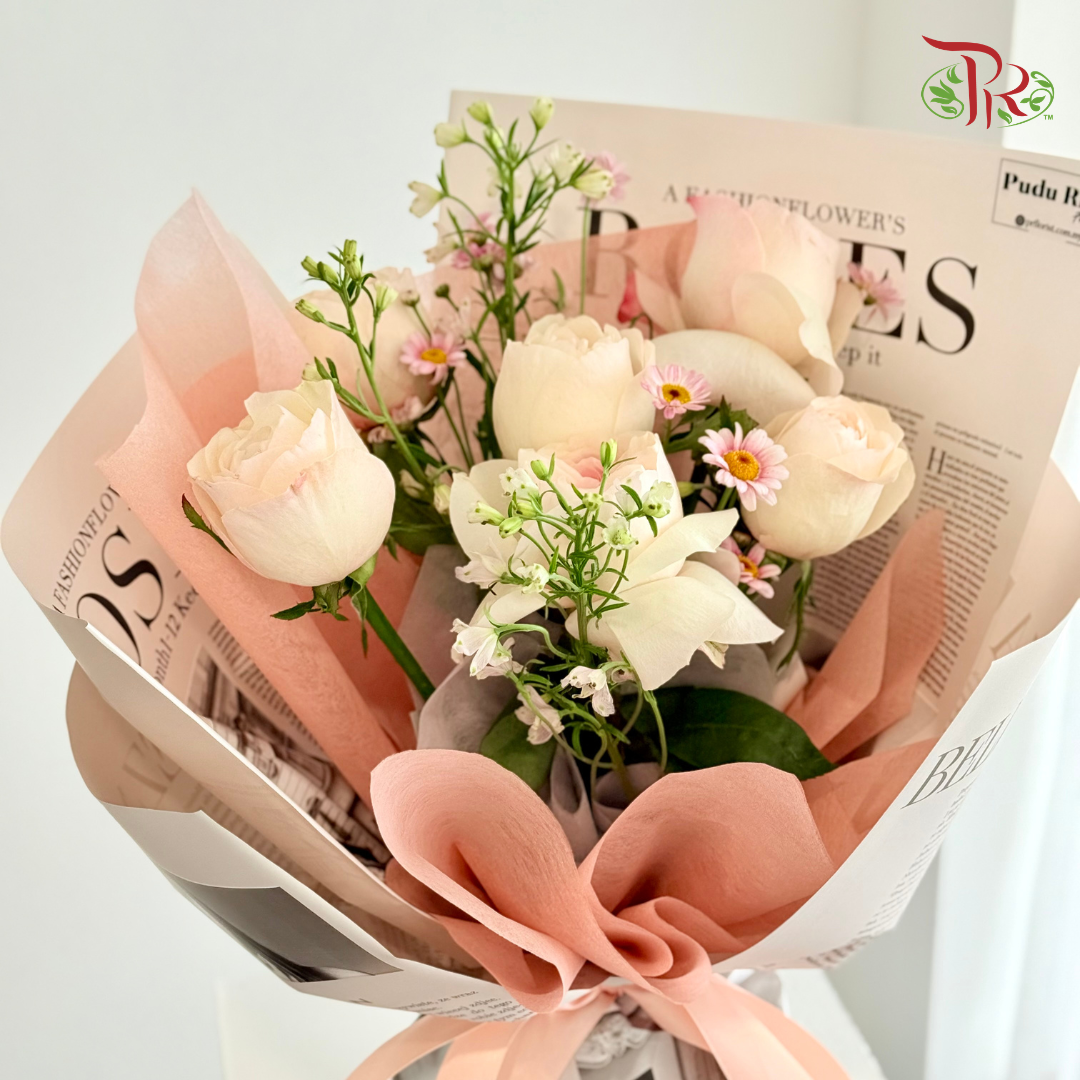 Signature Weekly Flower Bunch - Sweet Peach Darling (Medium Bunch)