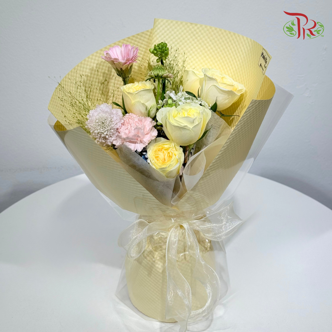 Signature Weekly Flower Bunch - Sunshine Baby Blooms (Medium Bunch)