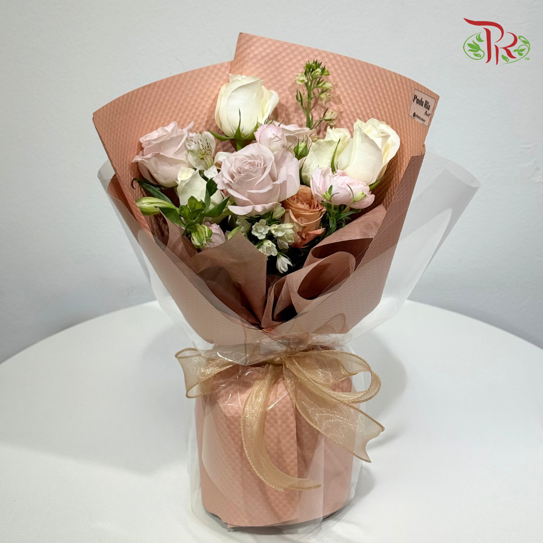 Signature Weekly Flower Bunch - Latte Rose Garden (Medium Bunch)