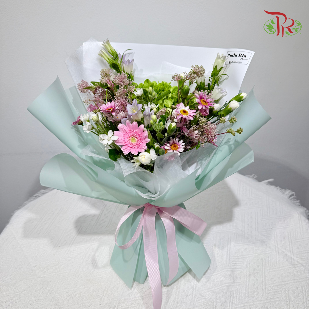 Signature Weekly Flower Bunch - Hydrangea Garden Kiss (Medium Bunch)