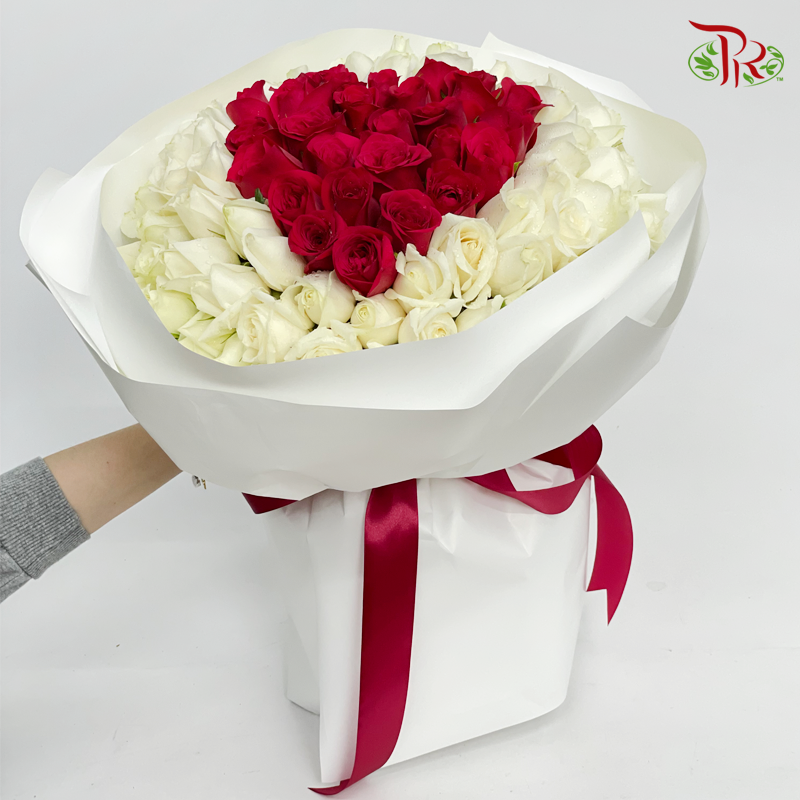 Heart of Roses Hand Bouquet (XL size)