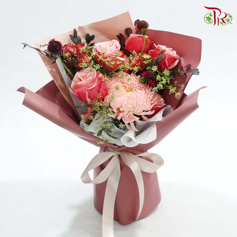 Signature Weekly Flower Bunch - Blooming Heart (Rose Spray, Rose, Ammi Majus & Red Technology Wood) (Big Bunch)