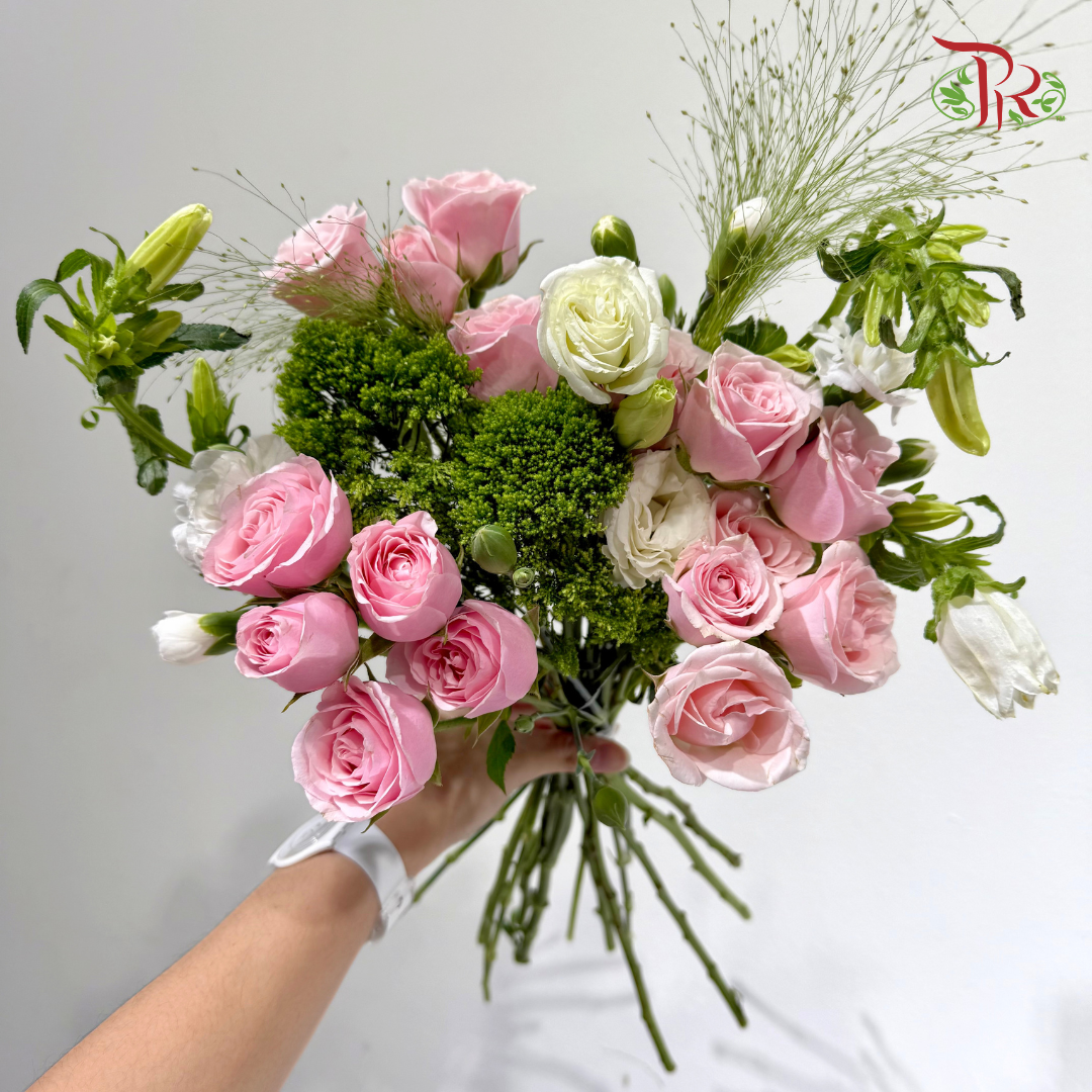 Signature Weekly Flower Bunch - Pink Serenity Dream (Medium Bunch)