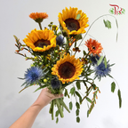 Signature Weekly Flower Bunch - Golden Hour Radiance (Medium Bunch)