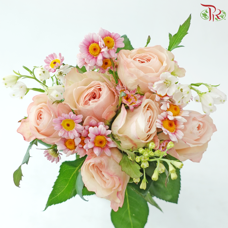 Signature Weekly Flower Bunch - Sweet Peach Darling (Medium Bunch)