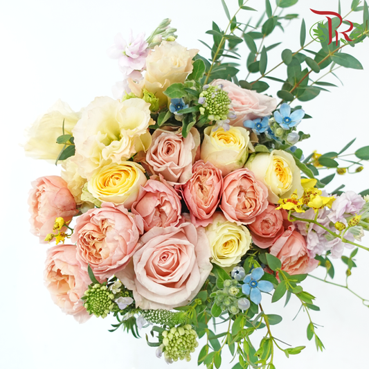 Signature Weekly Flower Bunch - Peach Palette (Rose Spray, Eustoma, Scabiosa, & Dancing Lady) (Big Size)