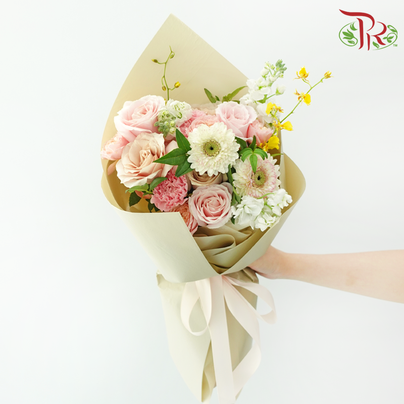 Signature Weekly Flower Bunch - Whimsical Wonders (Rose, Gerbera, Matthiola & Dancing Lady) (Big Size)