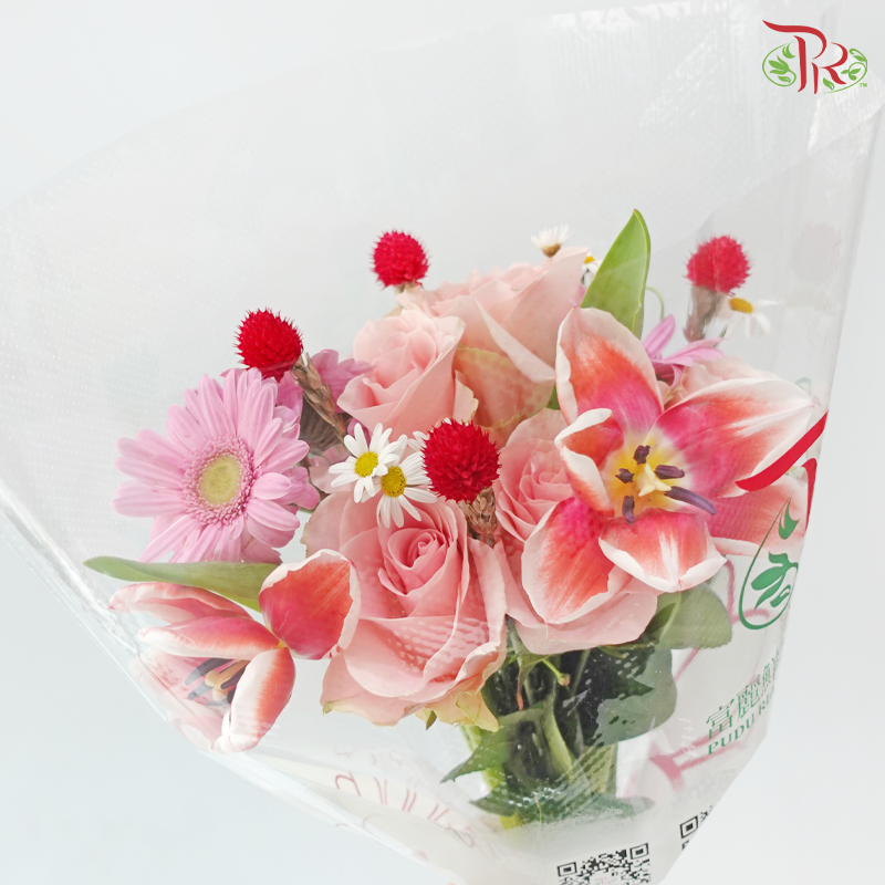 Signature Weekly Flower Bunch - Strawberry Kiss (Medium Bunch)