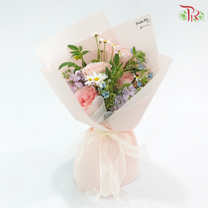 Signature Weekly Flower Bunch - Sweet Garden Lullaby (Medium Bunch)