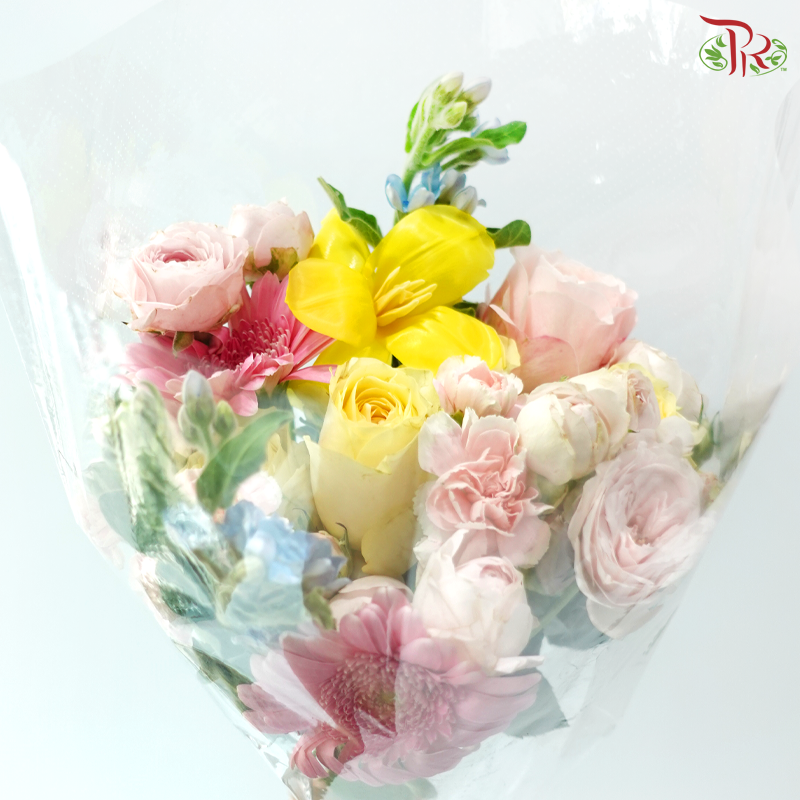 Signature Weekly Flower Bunch - Sunny Blush Baby (Medium Bunch)