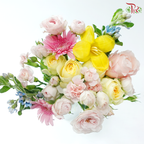 Signature Weekly Flower Bunch - Sunny Blush Baby (Medium Bunch)
