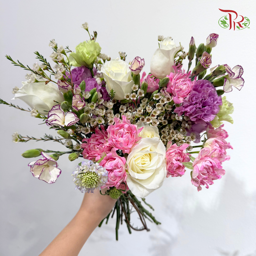 Signature Weekly Flower Bunch - Lilac Enchanted Love (Medium Bunch)