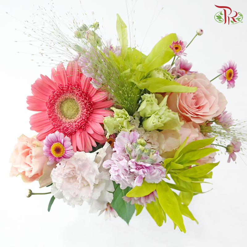 Signature Weekly Flower Bunch - Morning Garden Whisper (Medium Bunch)