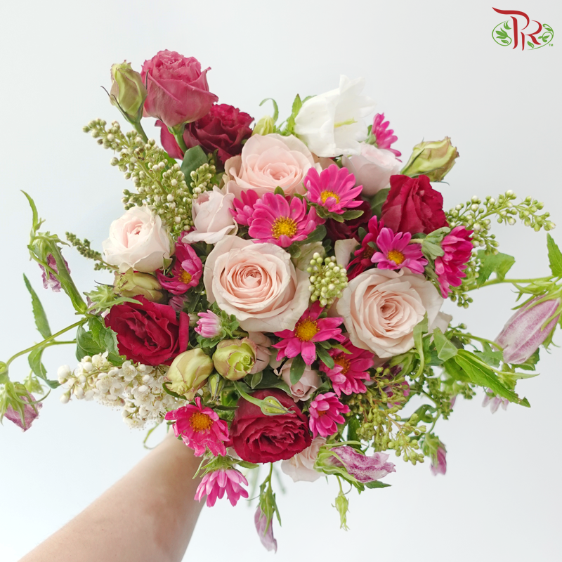 Signature Weekly Flower Bunch - Sweet Cherry Pie (Medium Bunch)