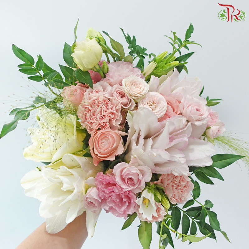 Signature Weekly Flower Bunch - Lily Sweet Romance (Big Bunch)
