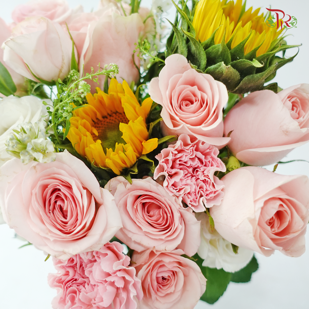 Signature Weekly Flower Bunch - Sunflower Serenade in Pink (Big Bunch)