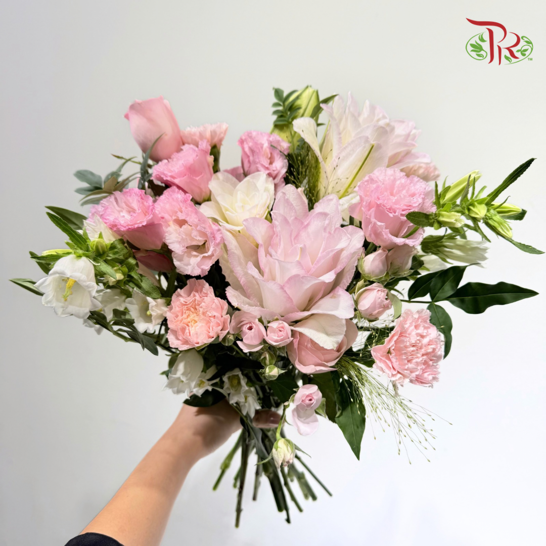 Signature Weekly Flower Bunch - Lily Sweet Romance (Big Bunch)