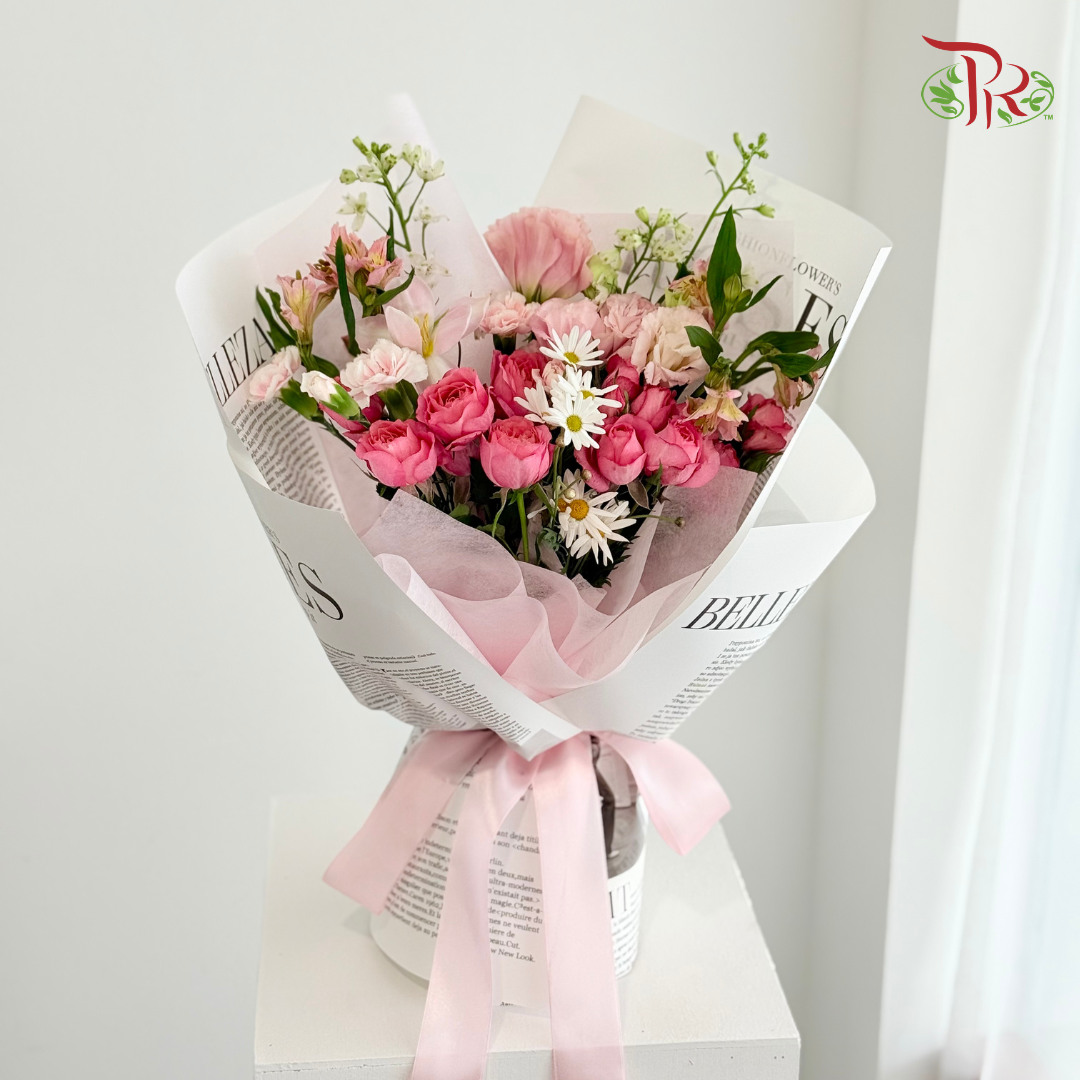 Signature Weekly Flower Bunch - Rosy Tulip Kiss (Medium Bunch)