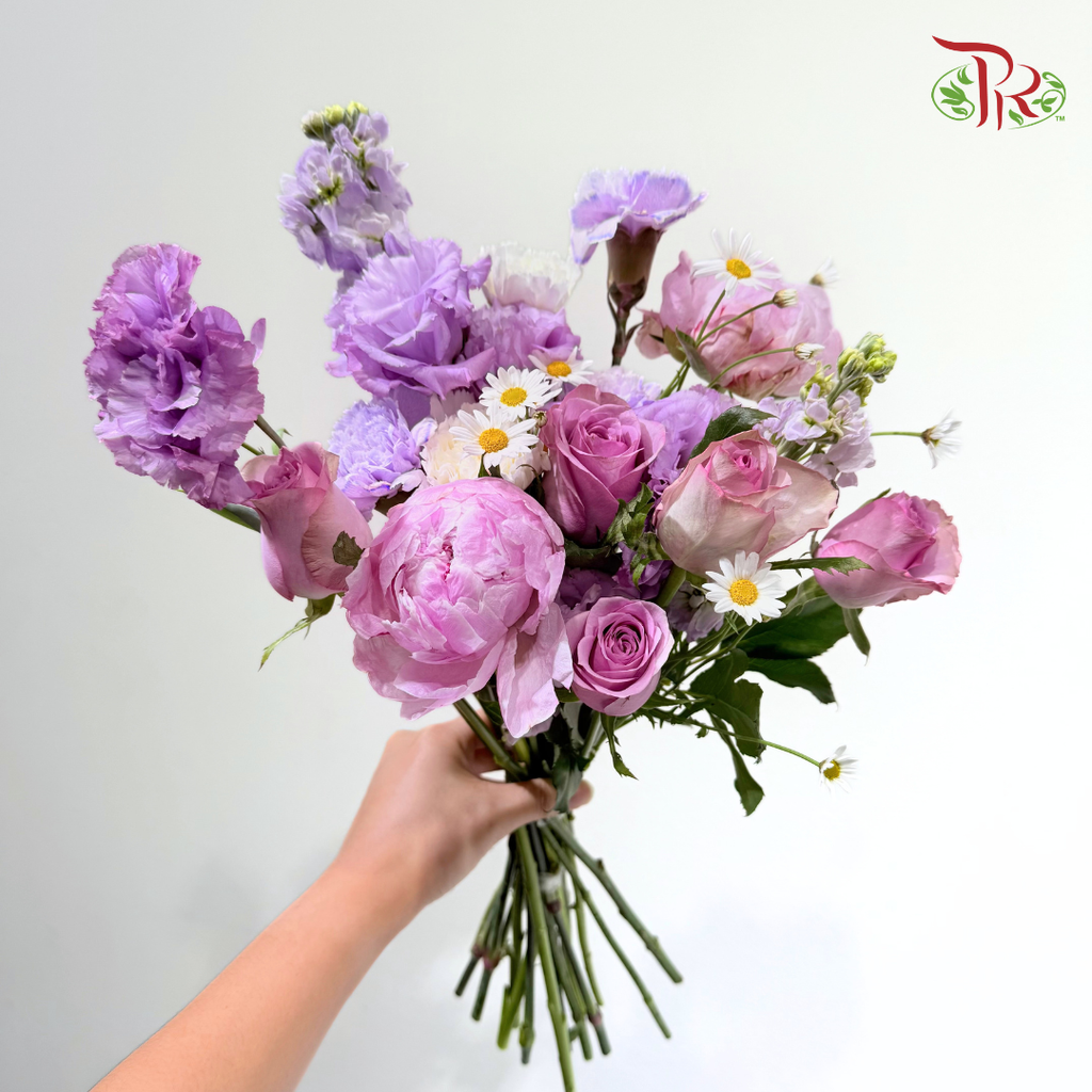 Signature Weekly Flower Bunch - Peony Duchess Reverie (Medium Bunch)