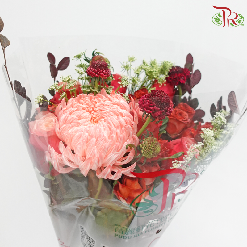 Signature Weekly Flower Bunch - Blooming Heart (Rose Spray, Rose, Ammi Majus & Red Technology Wood) (Big Bunch)