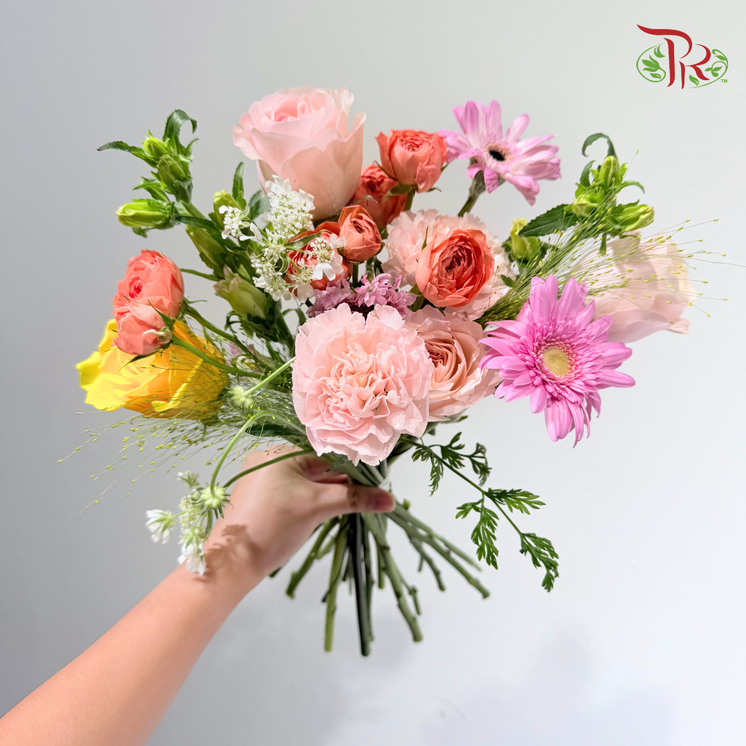 Signature Weekly Flower Bunch - Orchard Garden Sonata (Medium Bunch)