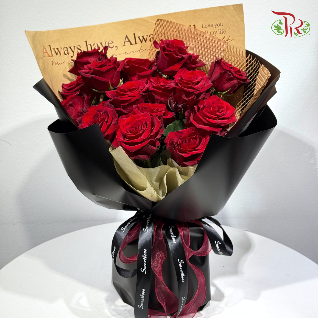 Forever Yours Rose Hand Bouquet (M size)