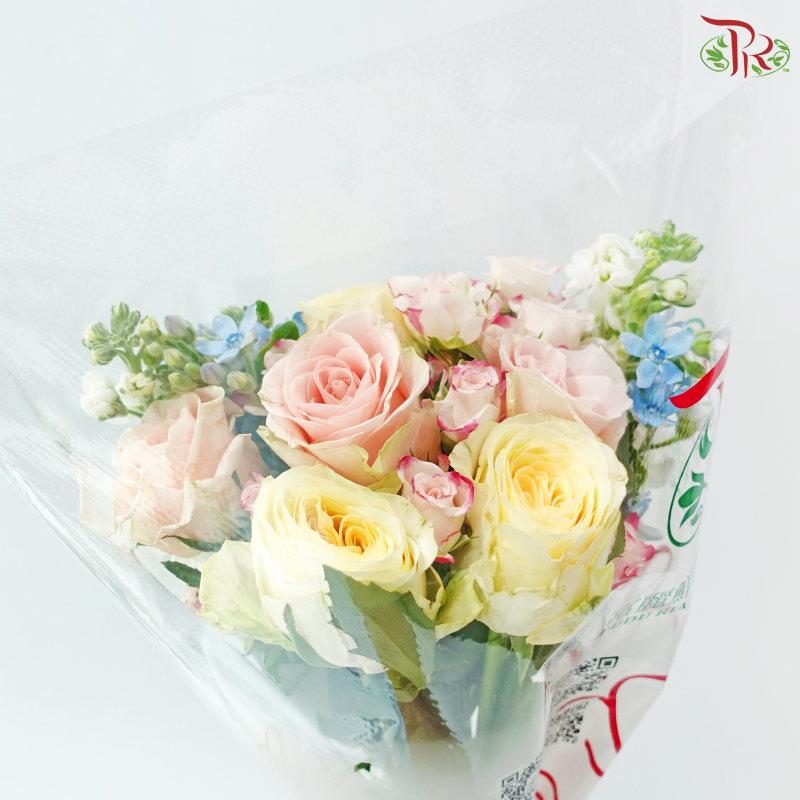 Signature Weekly Flower Bunch - Honey Butter Blush (Medium Bunch)