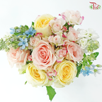 Signature Weekly Flower Bunch - Honey Butter Blush (Medium Bunch)