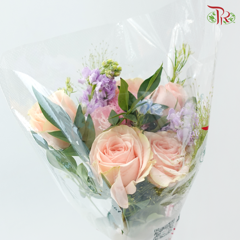 Signature Weekly Flower Bunch - Whisper of Blush Serenity (Medium Bunch)