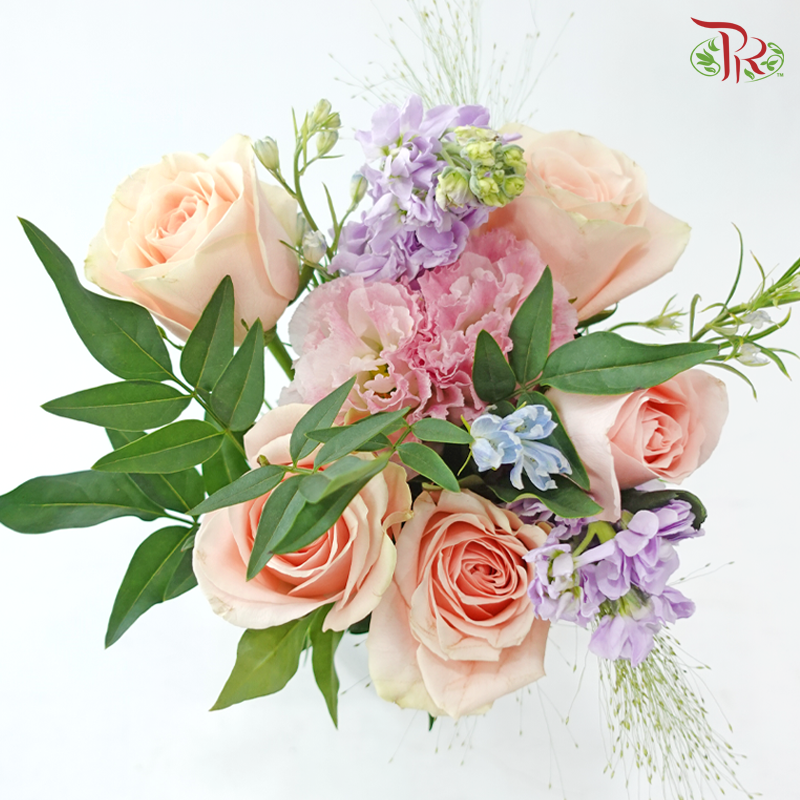 Signature Weekly Flower Bunch - Whisper of Blush Serenity (Medium Bunch)