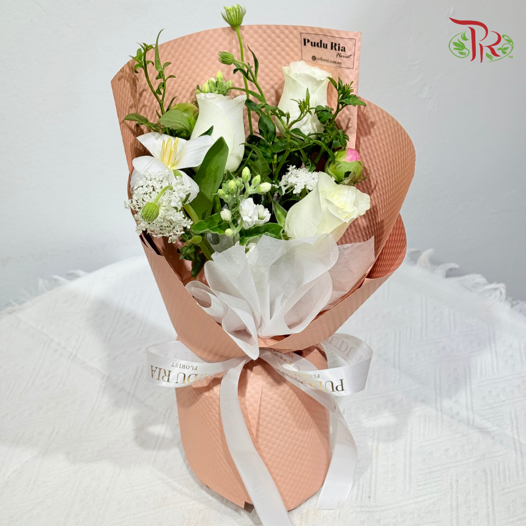 Signature Weekly Flower Bunch - Eternal Peony Romance (Medium Bunch)