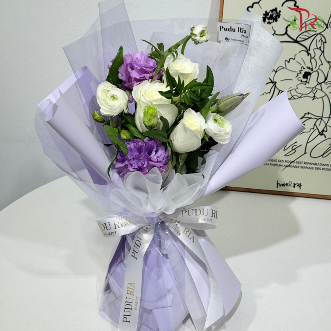 Signature Weekly Flower Bunch - Lavender & Lace (Medium Bunch)