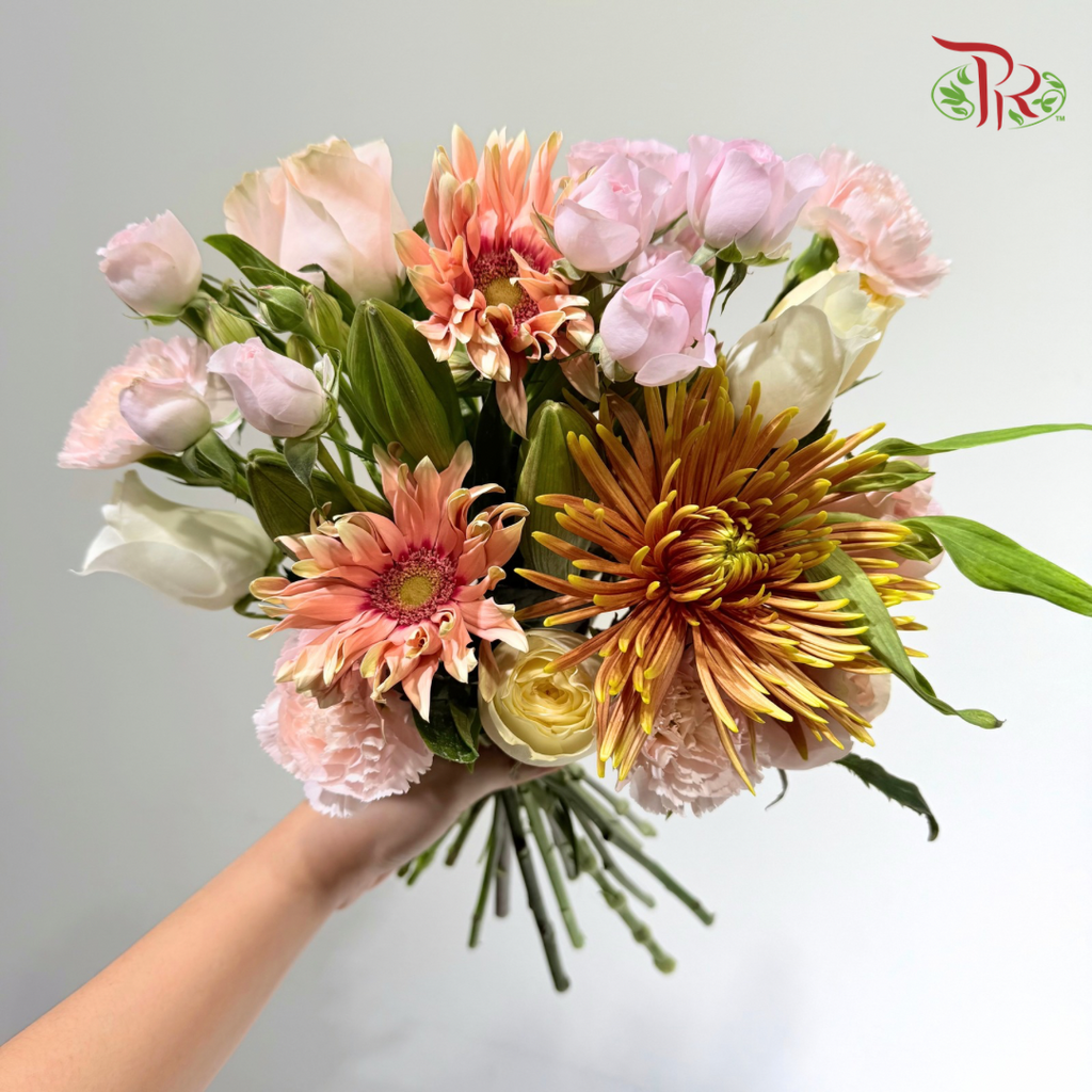 Signature Weekly Flower Bunch - Lily Elegance (Big Bunch)