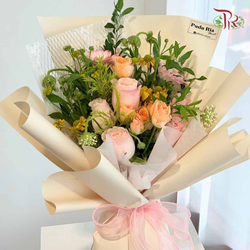 Signature Weekly Flower Bunch - Sweet Daisy Dreams (Medium Bunch)