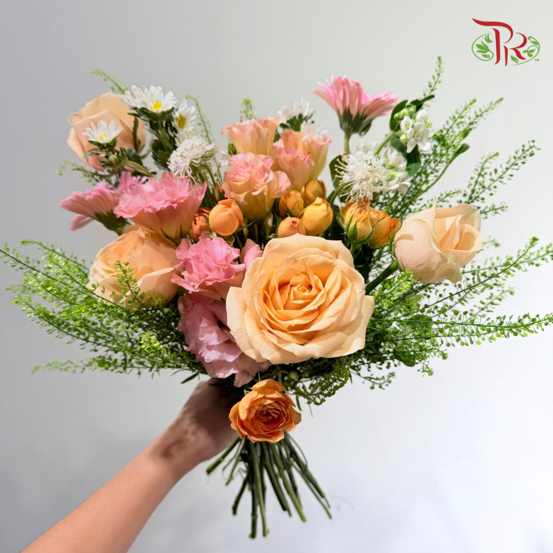 Signature Weekly Flower Bunch - Apricot Sugar Romance (Medium Bunch)
