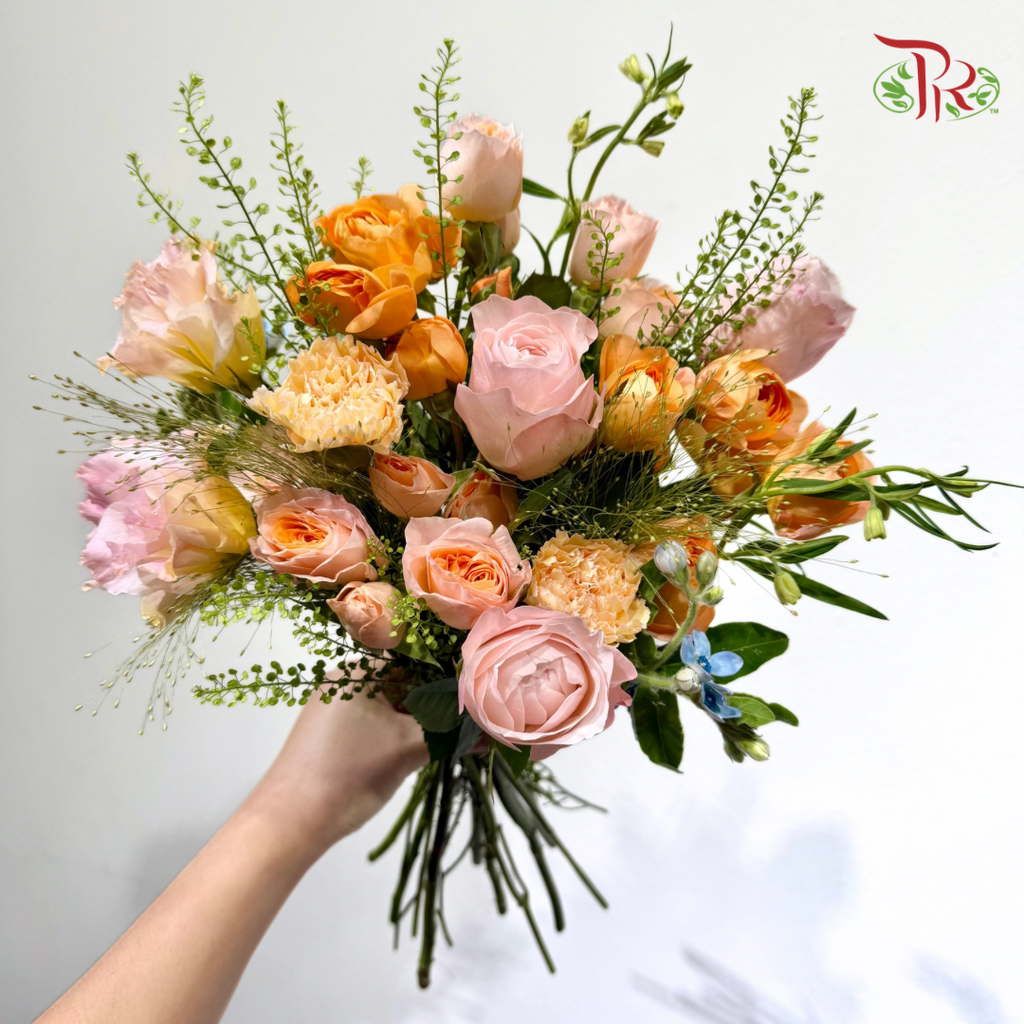 Signature Weekly Flower Bunch - Cozy Amber Garden (Medium Bunch)