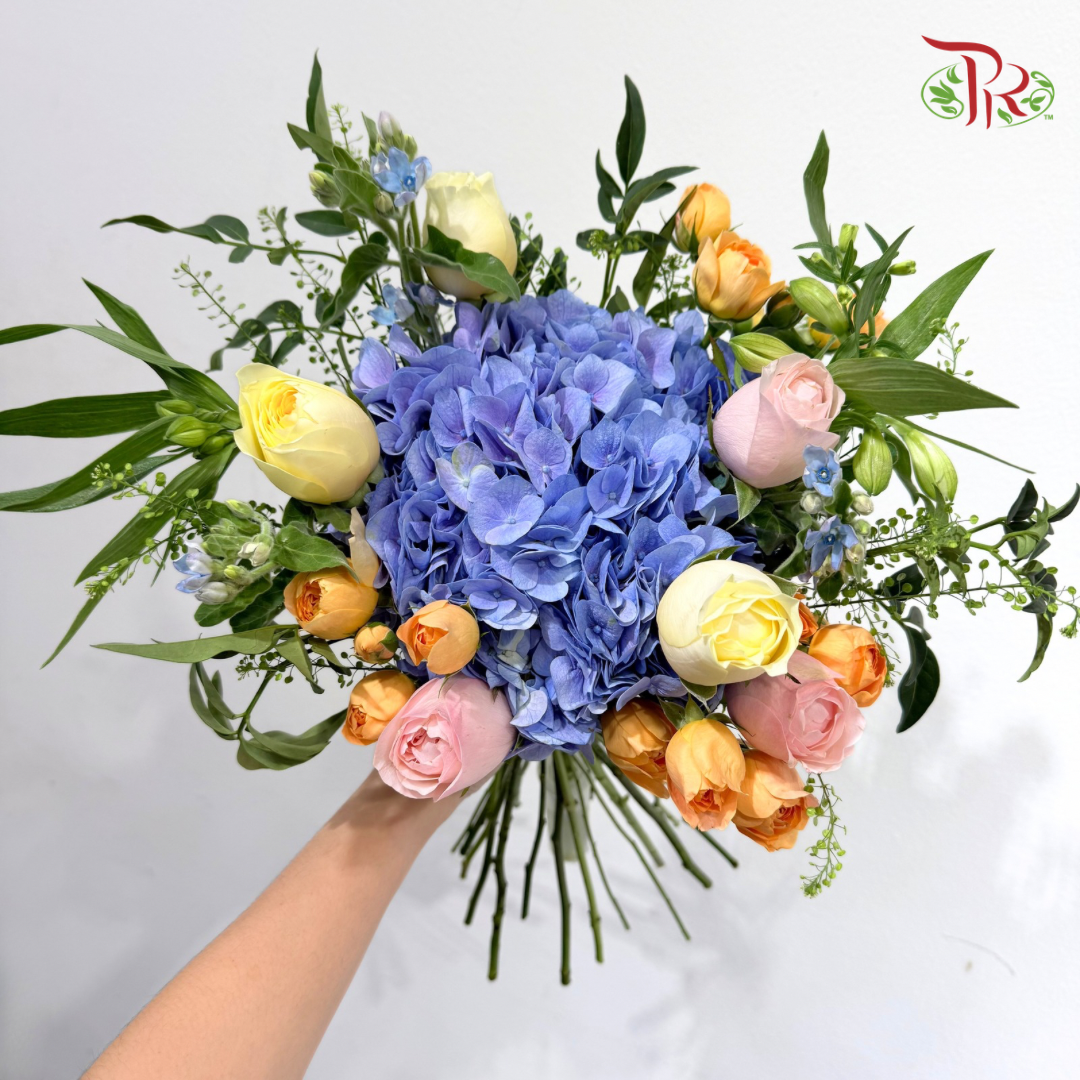 Signature Weekly Flower Bunch - Blue Belle Romance (Big Bunch)