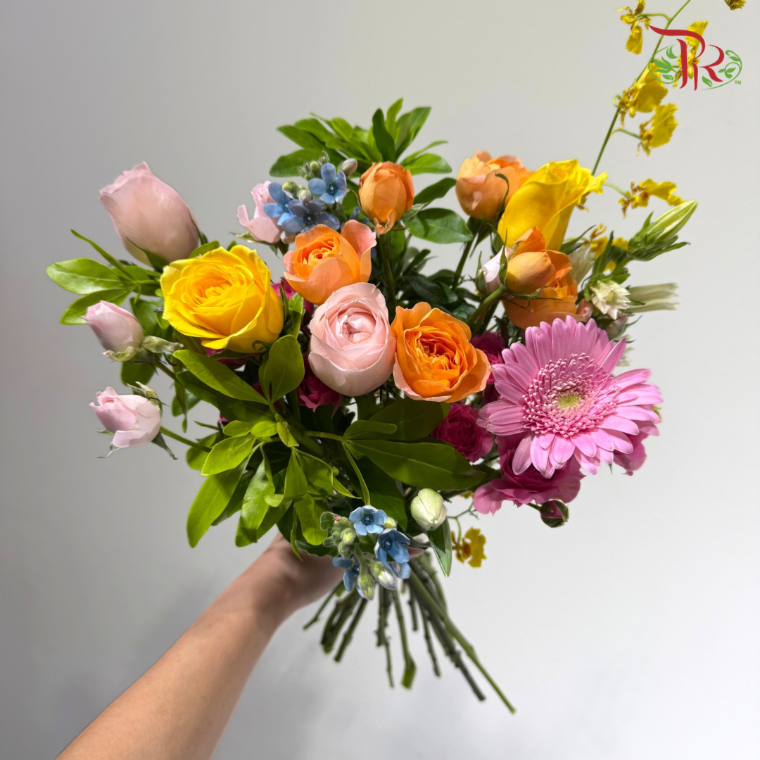 Signature Weekly Flower Bunch - Blooming Petal Bliss (Medium Bunch)