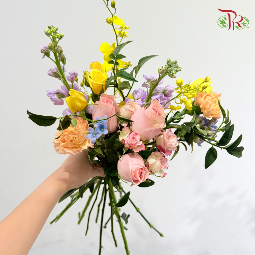 Signature Weekly Flower Bunch - Twinkle Fairy Garden (Medium Bunch)