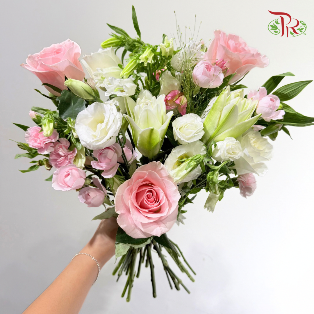 Signature Weekly Flower Bunch - Lily Speaks In Scent (Big Bunch)
