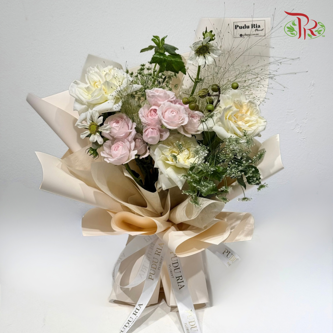 Signature Weekly Flower Bunch - Timeless White Beauty (Medium Bunch)