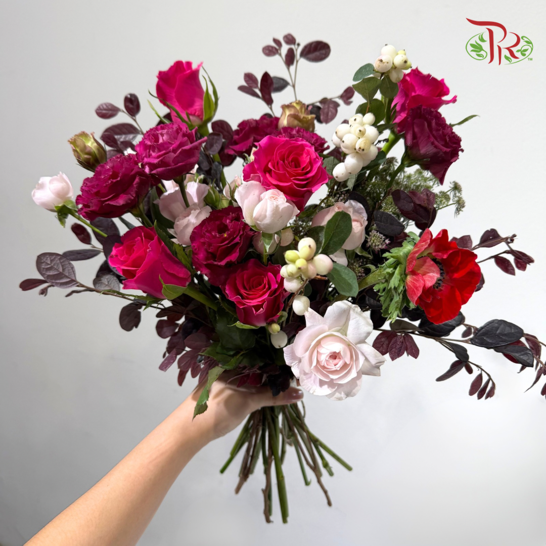 Signature Weekly Flower Bunch - Ruby Rose Elegance (Big Bunch)